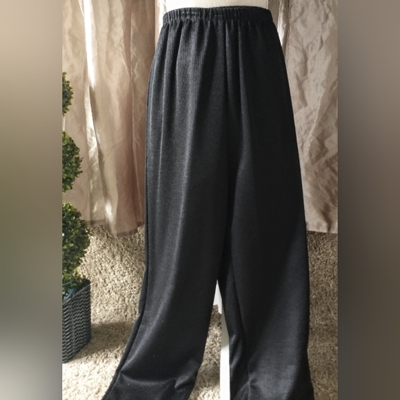 Alfred Dunner - Vintage Pants Suit - Short Sleeves & Blk Pants - 10 - Picture 3 of 12